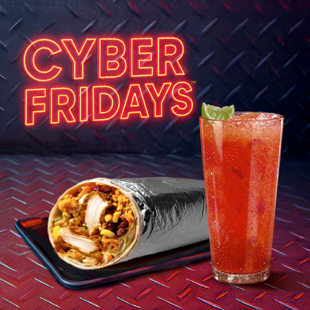CYBER BBQ Chicken Burrito + 1 Bebida